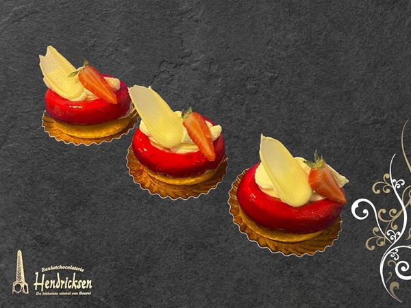 Aardbeibavaroiserondje